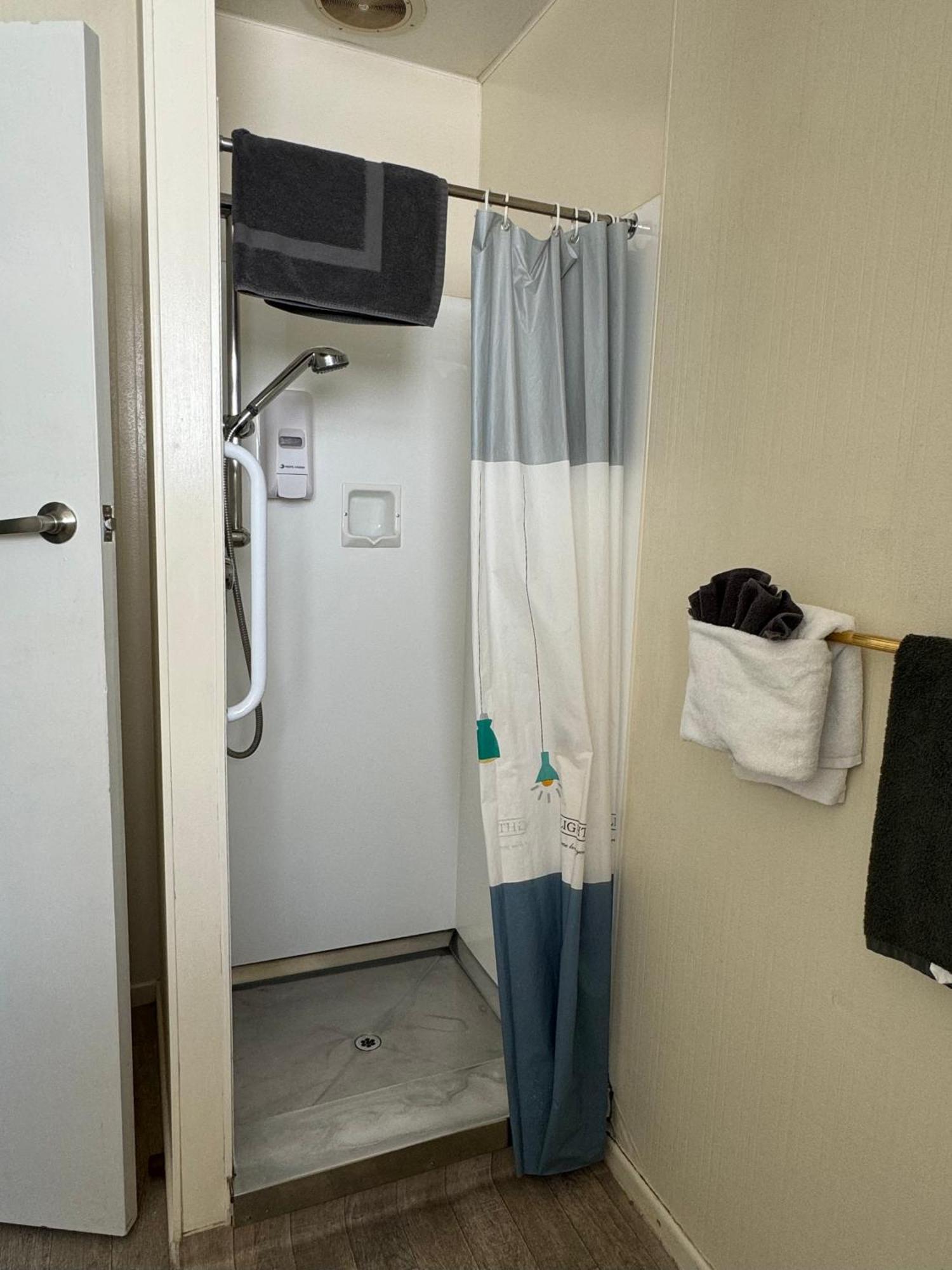 Diplomat Motel Christchurch Kültér fotó